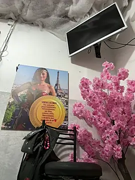 IsabellaMariet élő XXX-chatje