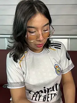 YumiGummy Chat XXX live