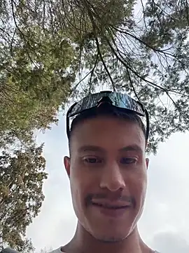 XXX chat uživo modela DOMINICKVEGAS77