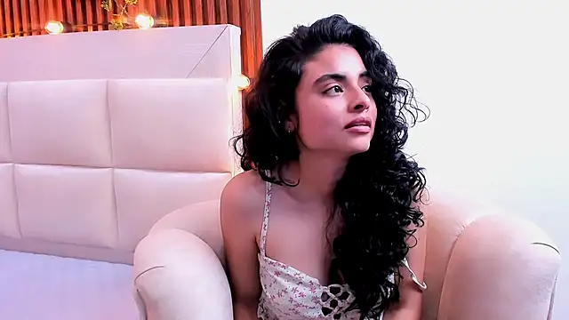 Chat +18 de Rhea_lace ao vivo