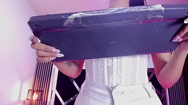Viiolet_sweet – Naživo XXX chat