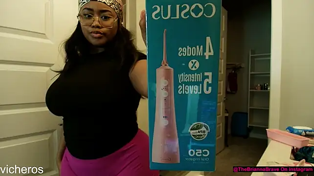 BriannaBrave – Naživo XXX chat