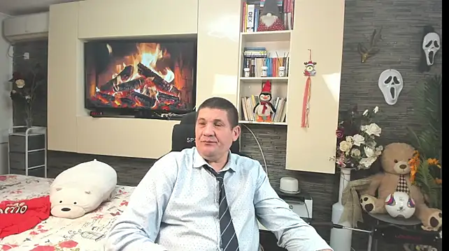 SpartacusDaddy48: онлайн-секс-чат