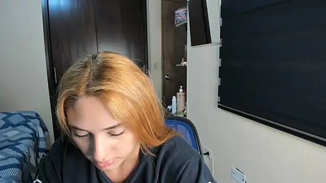 Amy_Walker – Naživo XXX chat