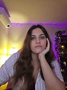 MiaRides19 – Naživo XXX chat
