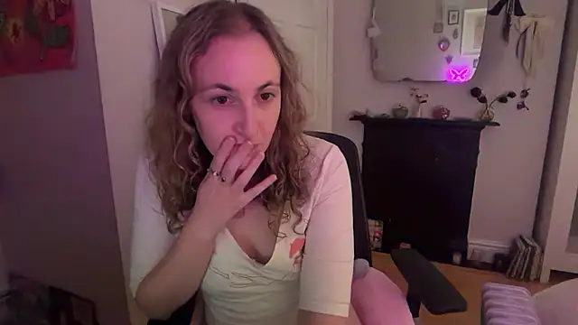 Chat +18 de Littlelolo60 ao vivo