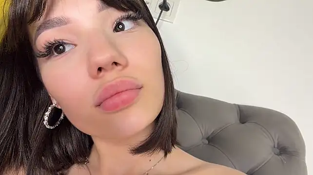 Barbie_Aria লাইভ XXX চ্যাট