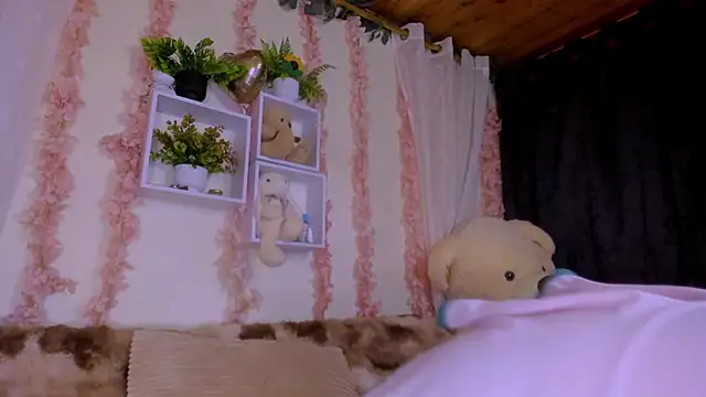 XXX chat uživo modela CamilaaRosseX