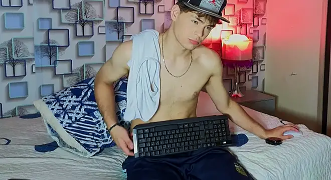 Онлайн чат XXX LoganSteel_