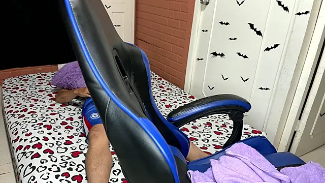 הופעת וובקאם של nicockzilla