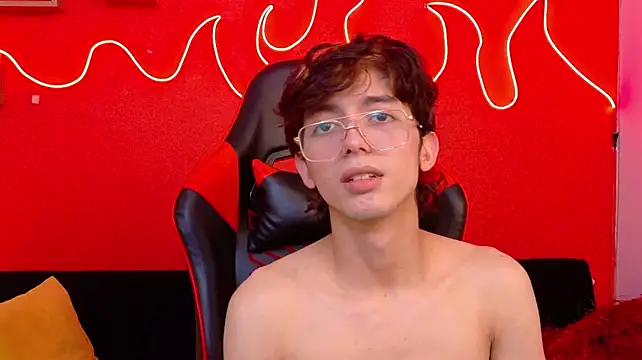 Twink_Sebas7 现场XXX聊天