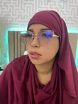 naishaa_'s Live XXX Chat