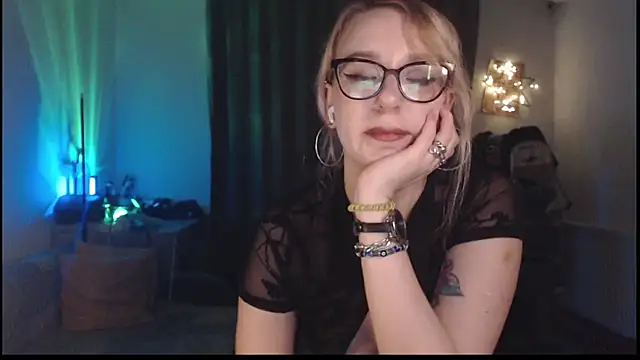 welliza Adlı Modelin Canlı XXX Sohbeti