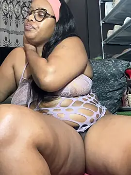 MimiCurves' Live XXX Chat