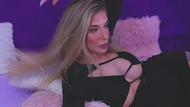 EllinaNuria Adlı Modelin Canlı XXX Sohbeti