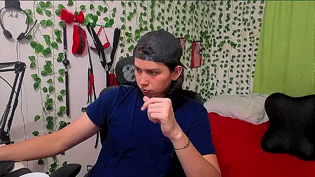 Andy_gray Chat XXX in diretta