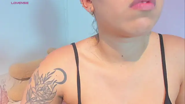 _maria_foxx_'s Live XXX Chat