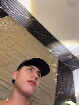 Lander_Cruz XXX чат на живо