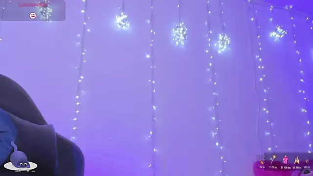 XXX chat uživo modela roseliam25