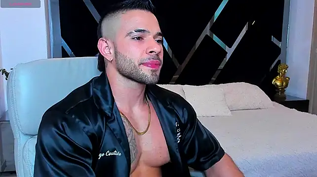 XXX chat uživo modela Raytorres