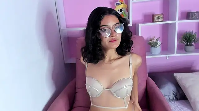 Онлайн чат XXX MirandaBunnie