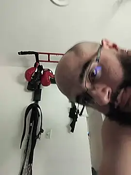 Luke__09 XXX чат на живо
