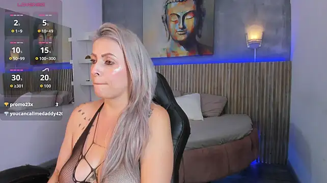 emma_fox84 Chat XXX live