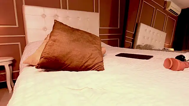 XXX chat uživo modela JaneLust