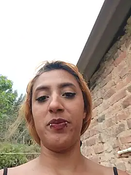 XXX chat uživo modela NIKI_BLONDE