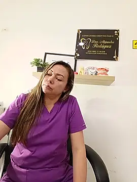 _Dentist-Madisson_04's Live XXX Chat