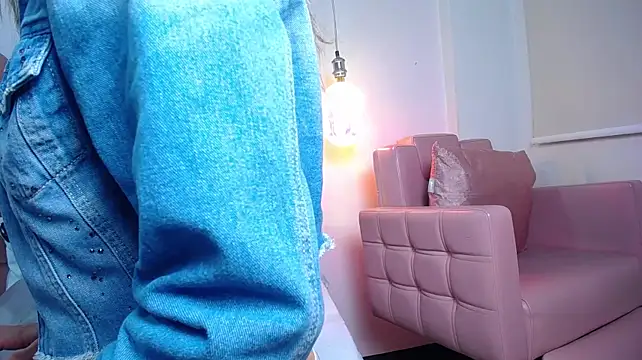 MiaVervet live XXX chat