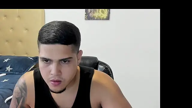 Latinboyco77 live XXX chat