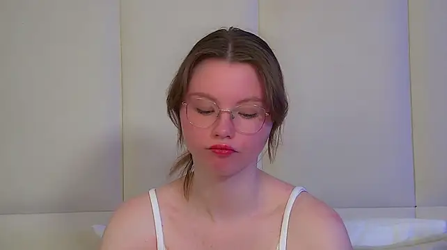 KeiraAsti's Live XXX Chat