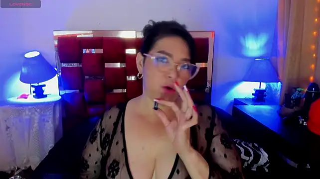 Venus_R0se Chat XXX in diretta