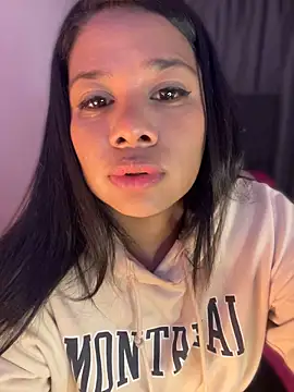 Rashell1_Queen – Naživo XXX chat