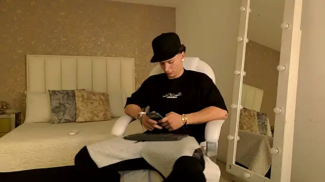 แชท XXX สดของ JordanMiller_