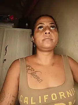 Živý XXX chat Giselabrunette25