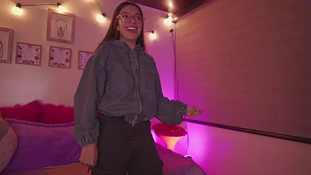 milly_kenner – Naživo XXX chat