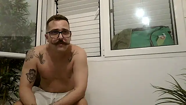 yanick931 webcam show