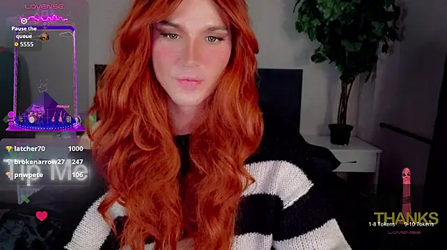 HelenSpellman live XXX chat