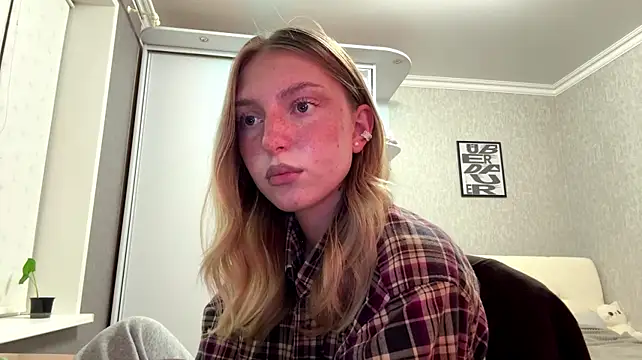 LatishaKrauel – Naživo XXX chat