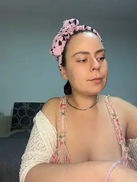 Stoned-baby69 – Naživo XXX chat