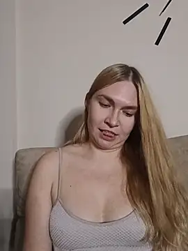 KisaVixen – Naživo XXX chat