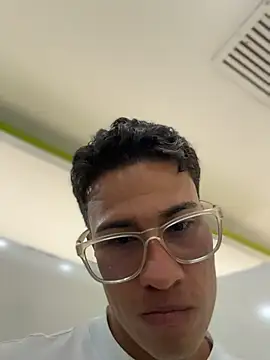 XXX chat uživo modela TavoHot_