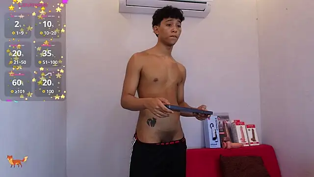 Chat XXX en directo de Little_Twink19x