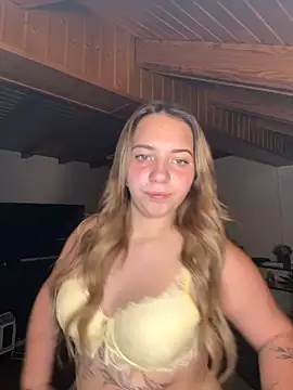 Naomi-Klein's Live XXX Chat