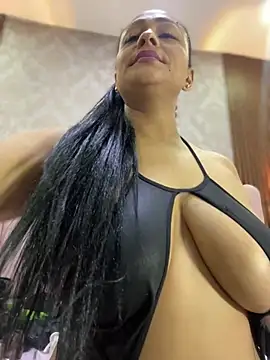 sofia_xxx02's Live XXX Chat