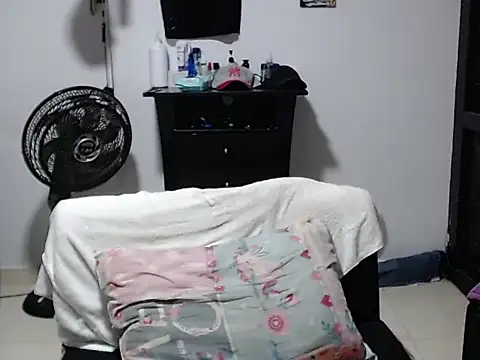 XXX chat uživo modela Zac_Efront