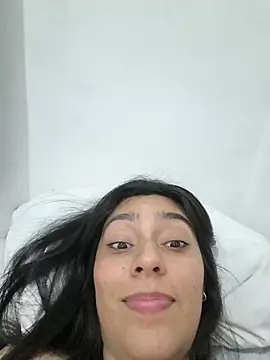 دردشة kiara_bloom8 الجنسية المباشرة