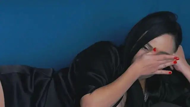 GreyLunnan Live XXX chat